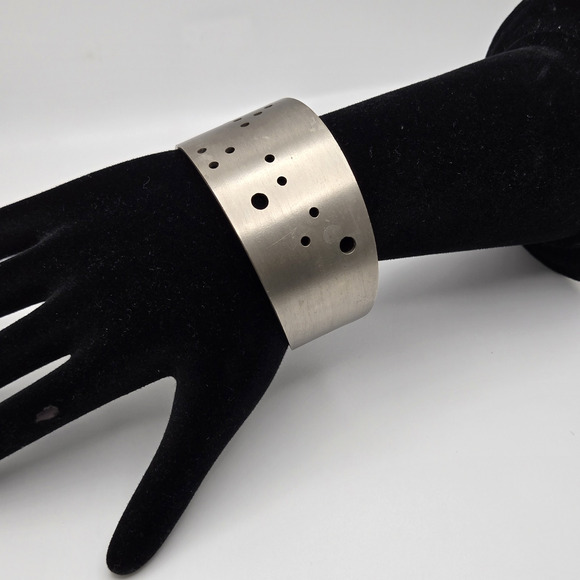 Scout Zodiac Cuff Bracelet Pisces Constellation Cutout Steel Modern Minimal Boho - Picture 13 of 15